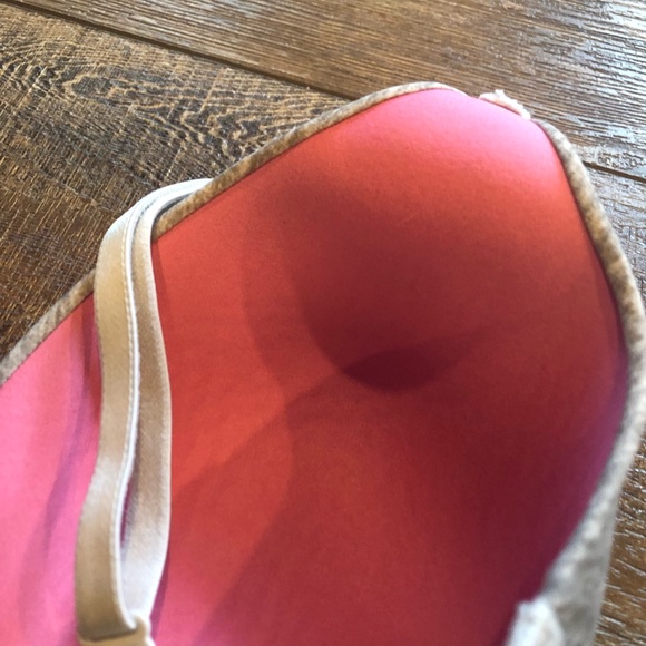 Victoria Secret Pink size 32D bra, wireless - Picture 7 of 7